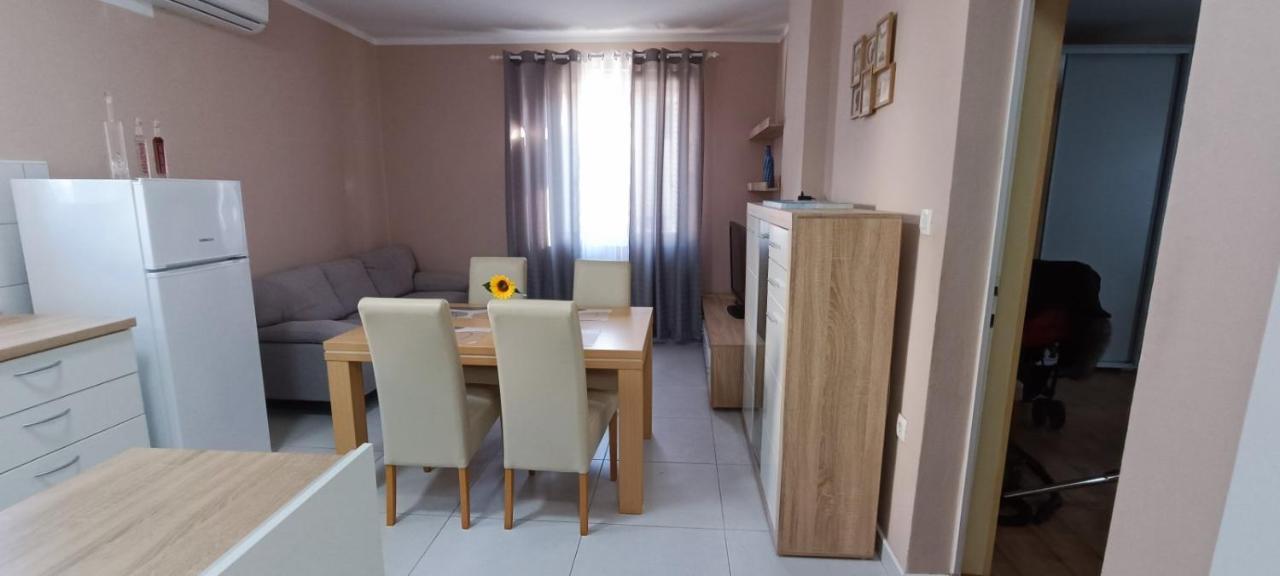 Apartamento Smokva Zadar Exterior foto